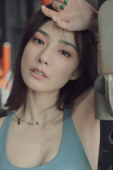沙发上小泬12P